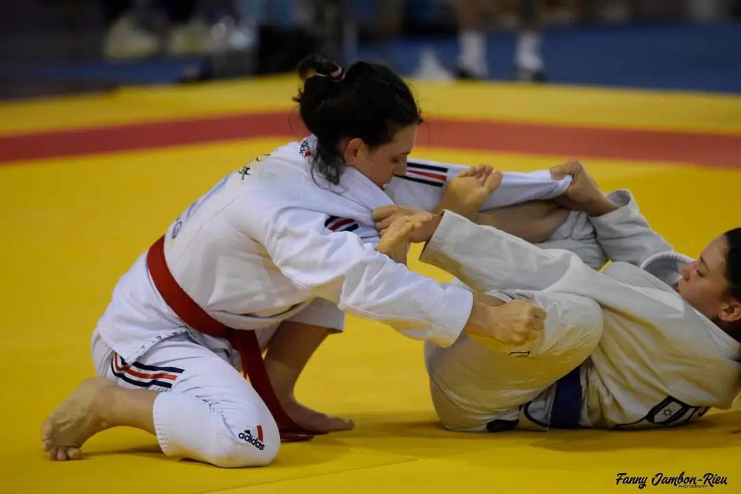 Position de passage de garde en jiu-jitsu brésilien